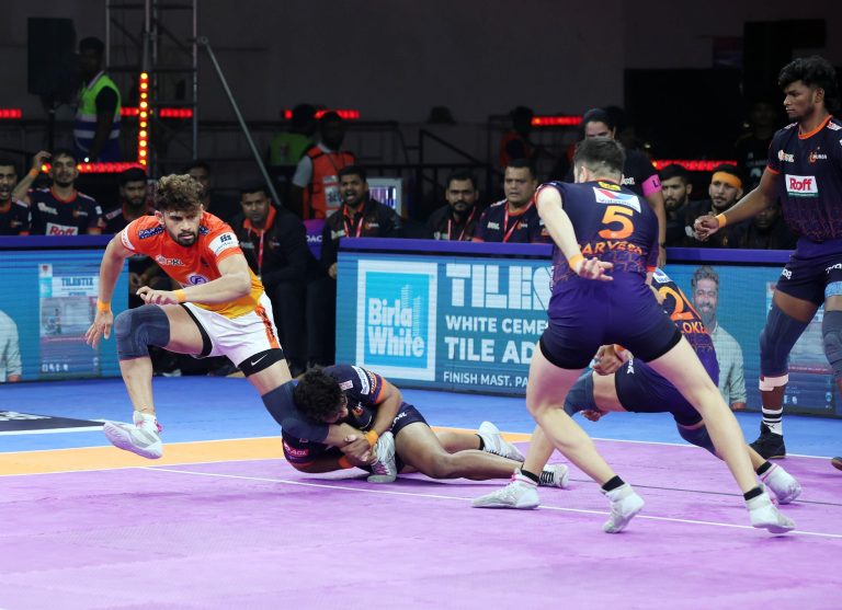 PKL-12: Aditya Shines as Puneri Paltan Beat U Mumba by 10 Points
