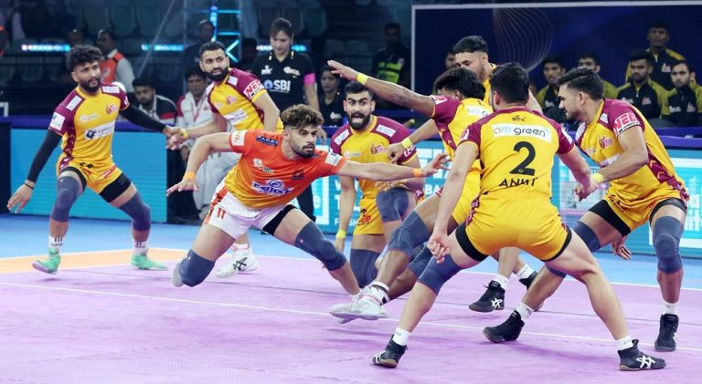 Puneri Paltan fight off resilient Telugu Titans, set up PKL 12’s ultimate clash against Dabang Delhi on Friday